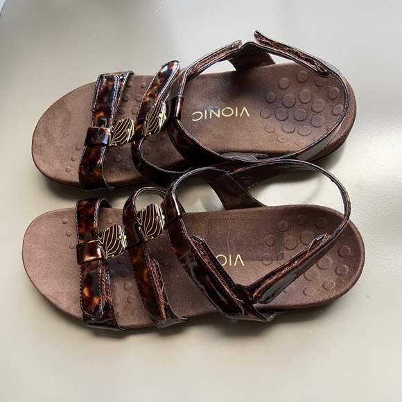 Vionic sandals size 8 - Picture 8 of 11